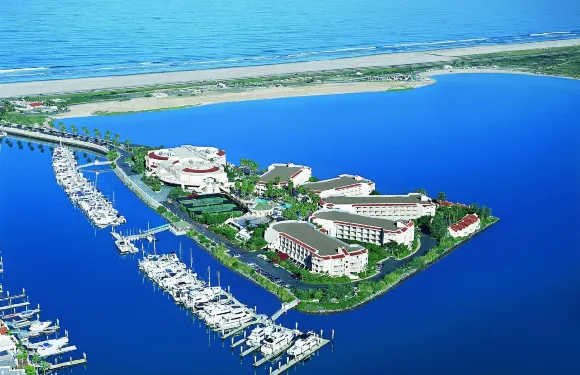 洛伊斯科羅拉多灣度假酒店