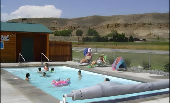 Yellowstone Valley Inn