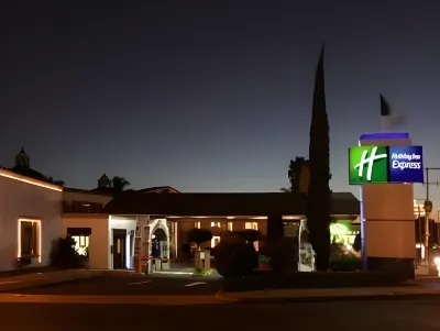 Holiday Inn Express Morelia Hotels near Palace of Justice