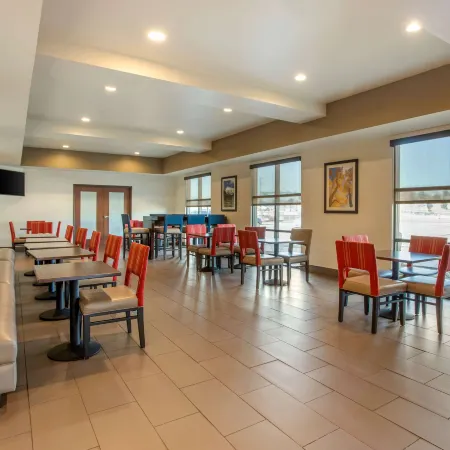 Comfort Suites Near Denver Downtown