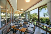 Hydramis Palace Beach Resort Hotels in Petres