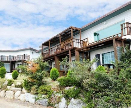 남해 숙소 전경