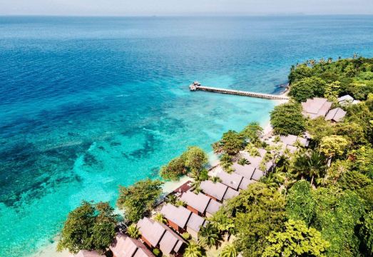 1. 투나마야 비치 ..