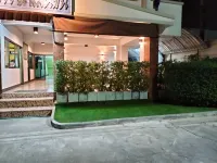 Boss Way Mansion Hotels in Thanyaburi District