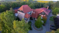 Schloss Goldacker - Das Schloss der Gesundheit Hotels in Muhlhausen