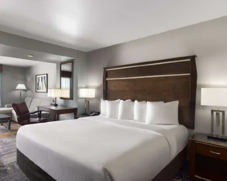 La Quinta Inn & Suites by Wyndham Sioux Falls スーフォールズのホテル