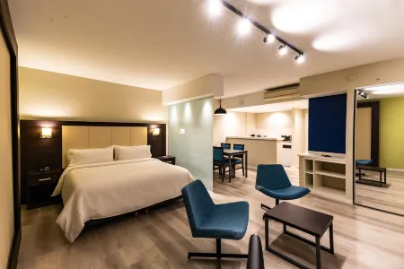 Holiday Inn Express Rosario Отели в г. Росарио
