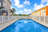 Microtel Inn & Suites by Wyndham Panama City Hotels in Callaway