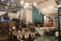 Cinema Hostel Jerusalem
