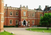 Wotton House Hotels in Dorking