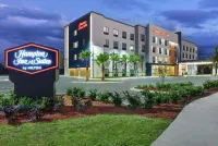 Hampton Inn & Suites by Hilton Middleburg Hotels in Green Cove Springs