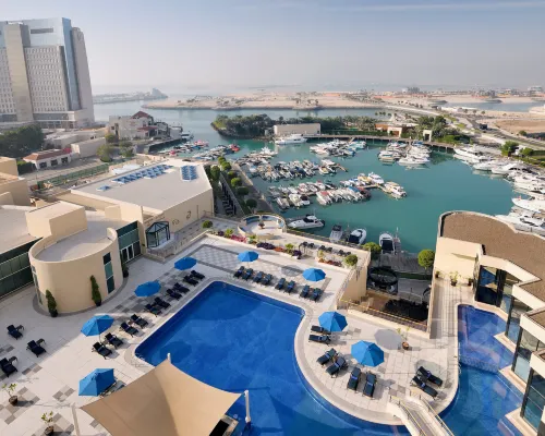 فندق انتركونتينينتال Hotels near كاسر الأمواج في أبوظبي
