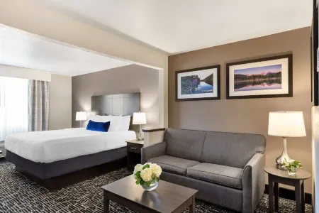 Best Western Greeley Отели рядом с достопримечательностью «Библиотека Хай Плейнс Лайбрари Дистрикт Сентенниал Парк»