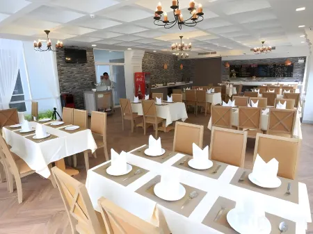 Bright Hotel Отели рядом со станцией Khon Kaen Train Station