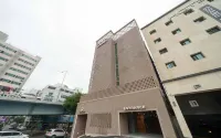 Hotel Label Seongnam - parking