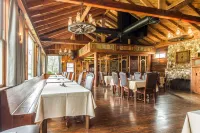 Sierra Sky Ranch Hotels in Oakhurst