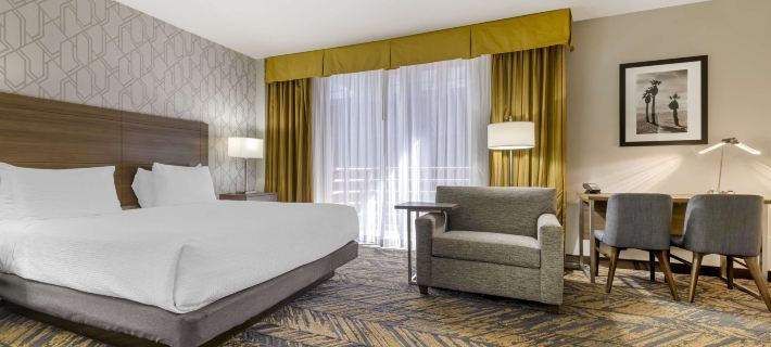 Best Western Plus Bayside Inn Отели в г. Сан-Диего