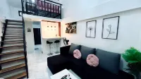 2 Beds Spacious Centrally Located Loft Apartment Hotels in Naga