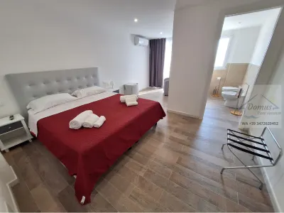 Double bedroom with double bed