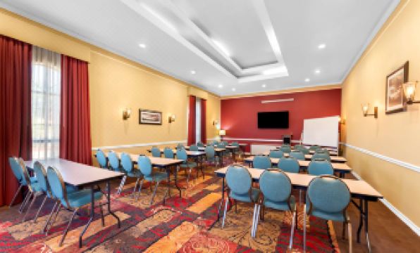 Best Western Plus Fiesta Inn