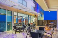 Holiday Inn Express & Suites CHANUTE by IHG