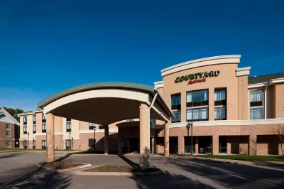 Courtyard Suffolk Chesapeake Hotels in Suffolk