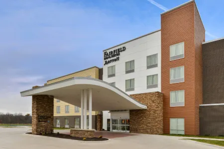 Fairfield Inn & Suites Coralville Отели в г. Johnson County
