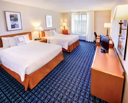 Fairfield Inn & Suites Wausau Hotels in Weston