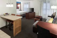 Residence Inn Boston Marlborough Hotel in zona Walmart Supercenter