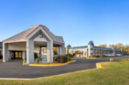 Super 8 by Wyndham Garysburg/Roanoke Rapids Hotels in Northampton County