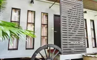339 Hotels & Resort Hotel in zona Wat Nong Phai