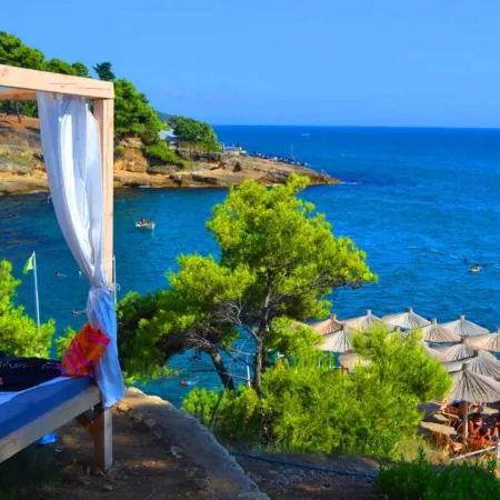 Studio with Sea views and Large Terrace with sun bed