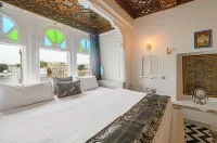 Jagat Niwas Palace Hotels in Udaipur