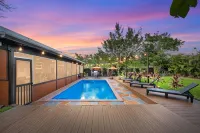 Private Oasis with Heated Pool, Pet Friendly