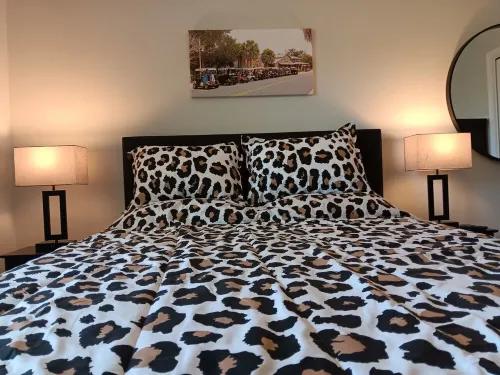 Paradise Village home in perfect golfing and recreation center location.