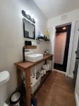 Beautiful Modern Farmhouse Studio Cottage!