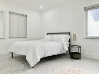 NEWLY Remodeled home with stock tank pool near Coral Gables