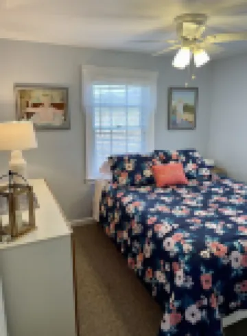 ROSE STAR COTTAGE at NUBBLE LIGHT