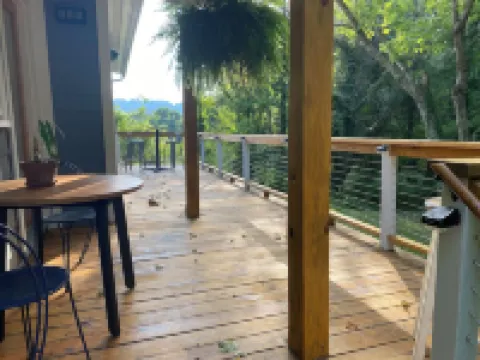 Modern Cabin retreat.  A world away but 3 miles from downtown Asheville.