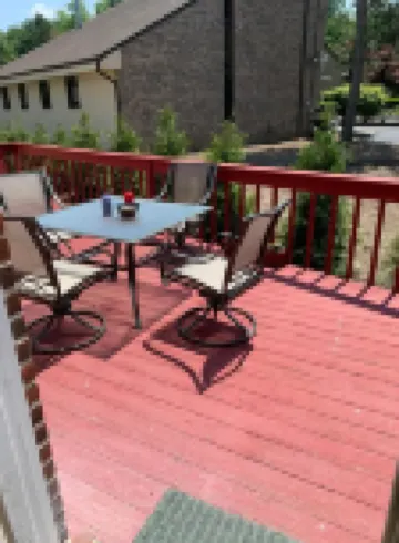 Your Bright, Confortable, Cozy Second Home