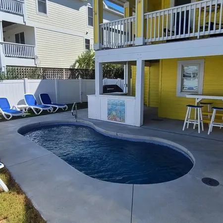 Beach Block Ocean Sands Bright Beautiful Beach House -Second Chance Отели в г. Королла