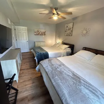 Cozy Cattle View Cottage Отели в г. Окичоби