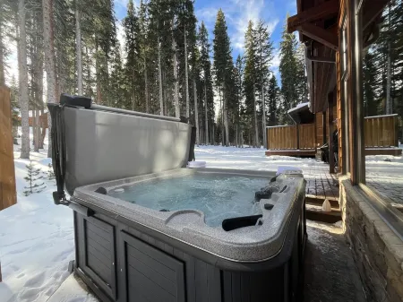 Feel in the mountains, only 8 minutes away from downtown Breckenridge!