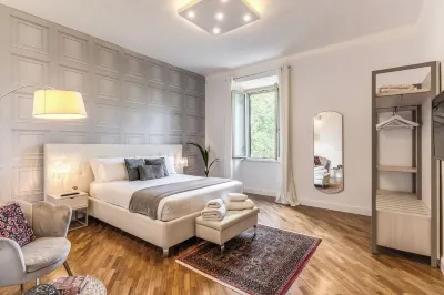 DELUXE Suite, stunning view of the Tiber River. Top floor with elevator Hotels in Rione XX Testaccio