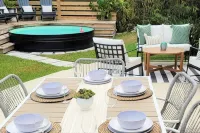 WOW 4 blocks to beach w/ Unique POOL! 3min walk to local coffee/shops/playground - Jacuzzi