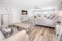 Luxury Paradise on the Bay!  3 Day & Weekly! Elks Members Welcome!! - balcony