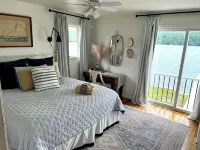 Birchwood Cottage - 200ft of Lake Beach-Fully flat lot -Private Driveway