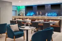 Holiday Inn GONZALES by IHG - bar
