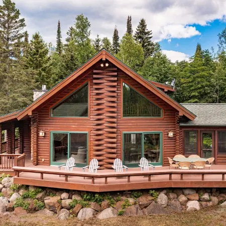 Fairway Pines: Golf, Ski, Wine