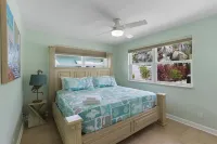 'Cup of Sea' Heated pool house! 5 min walk to the Beach.